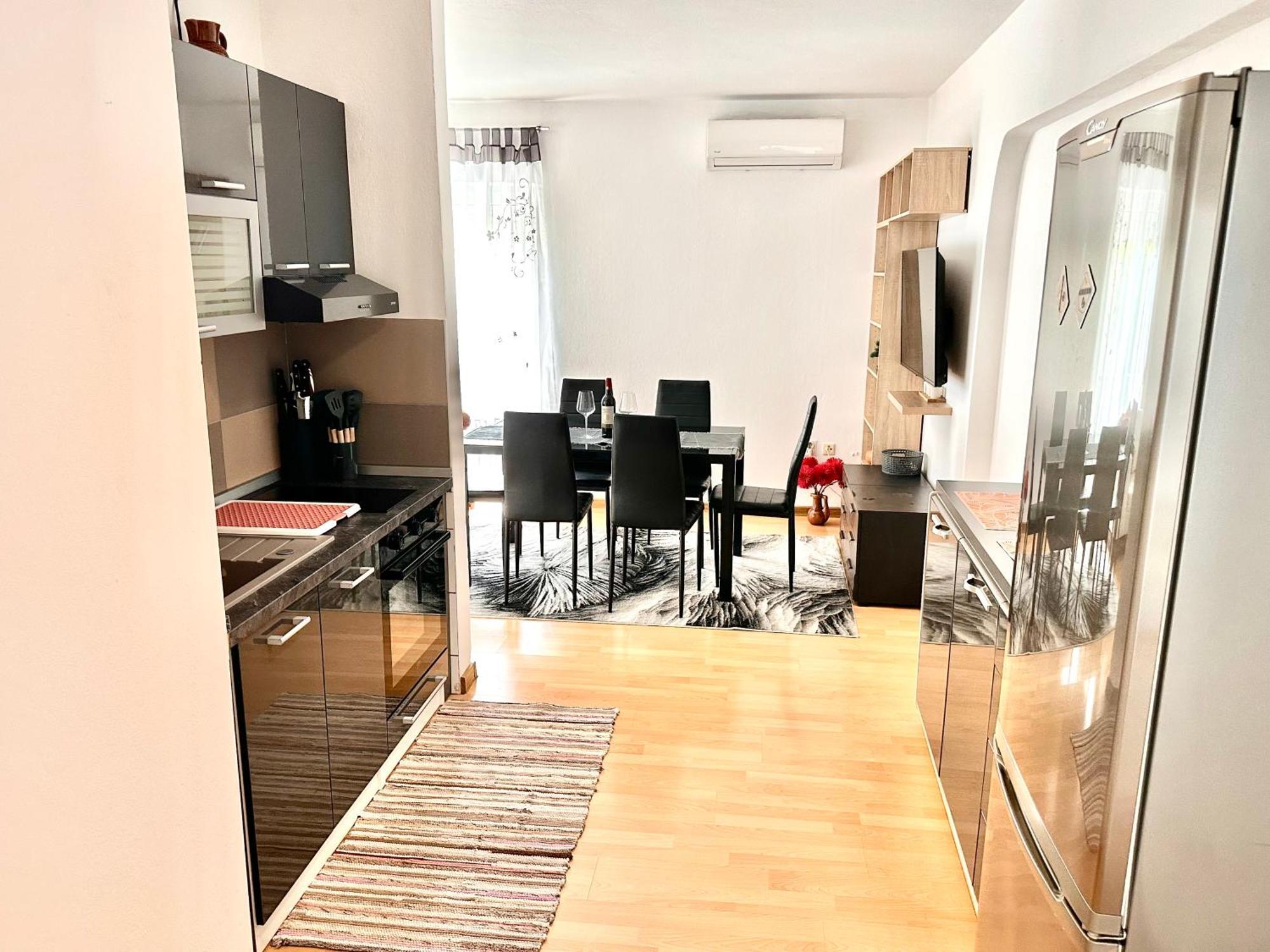 Apartmani Ana ドラマリ エクステリア 写真