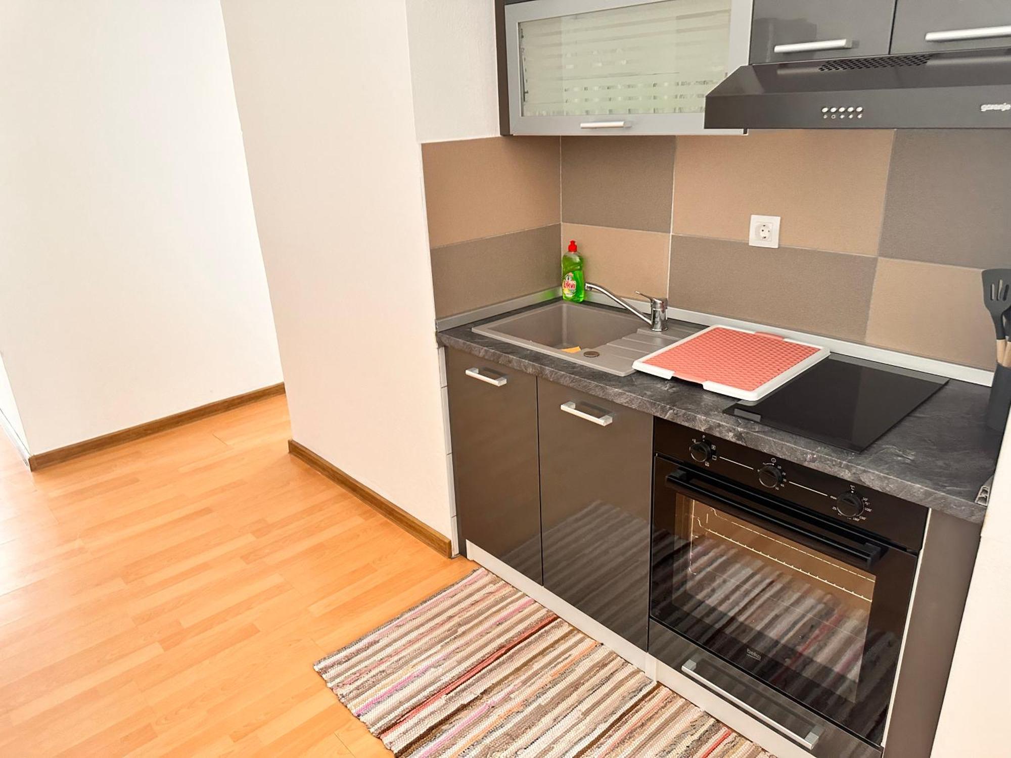 Apartmani Ana ドラマリ エクステリア 写真